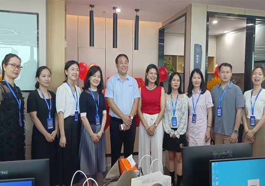 ǿǿ�Ž᣺���϶����������޹�˾��ʽ����